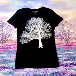 💯% Organic Cotton Norma Kamari Tee